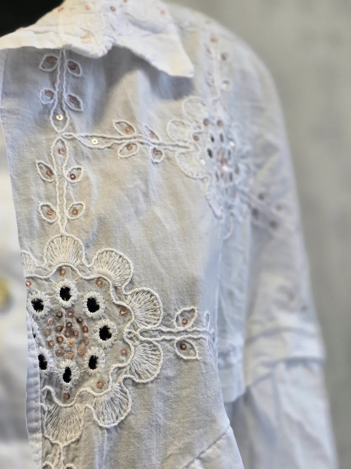 Sequin 3/4 Sleeve Shirt