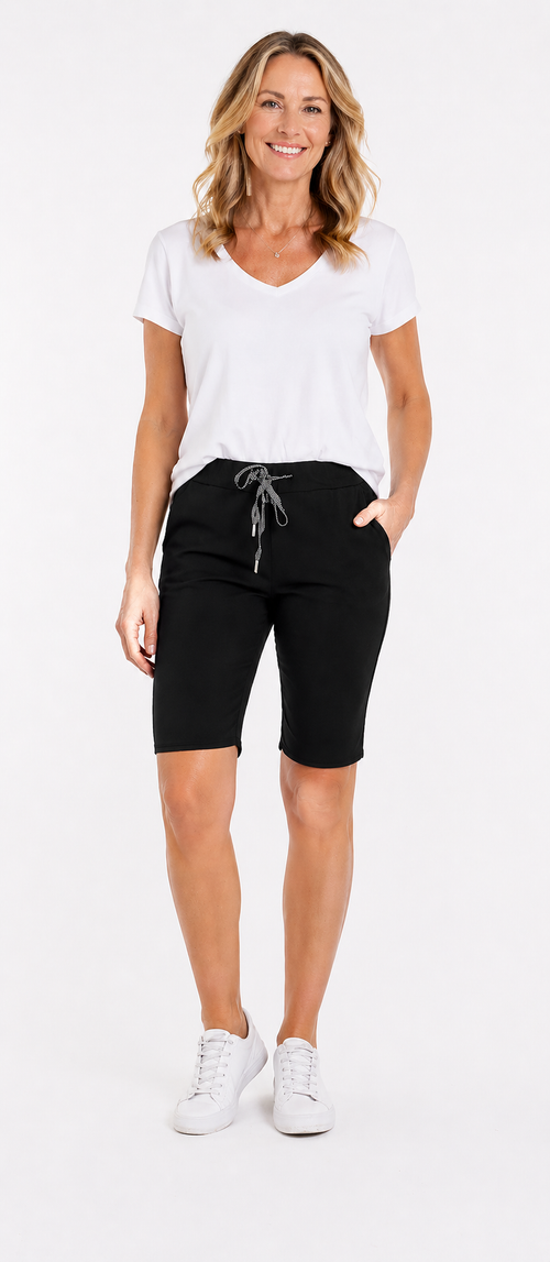 3/4 Magic Shorts