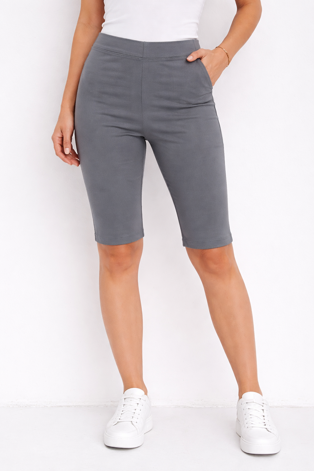Capri Pants - Grey