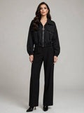 Toggle showerproof jacket